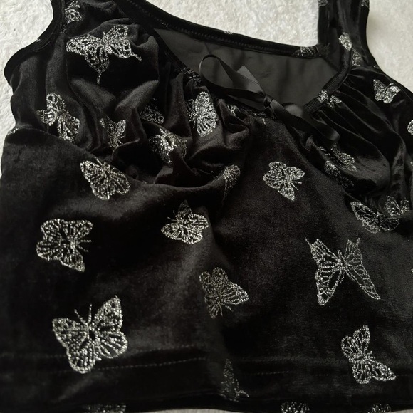 black and silver butterfly top - Picture 2 of 3